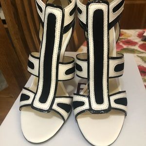 NIB - Bakers Lenna Sandals